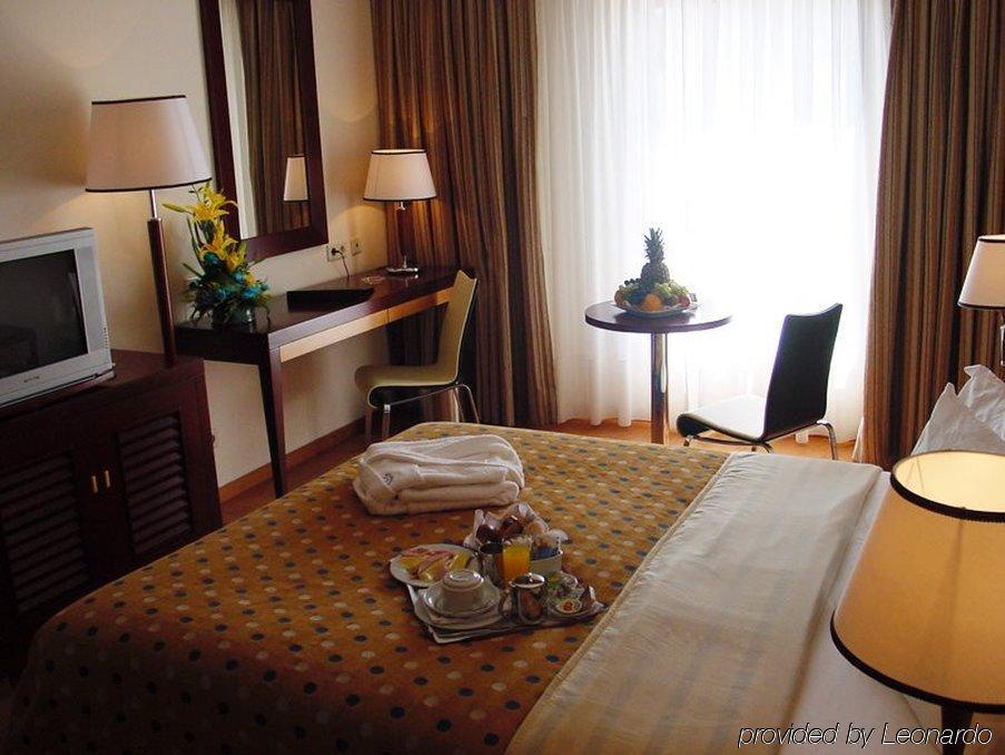 Vip Executive Santa Iria Hotel Santa Iria de Azoia Exterior photo