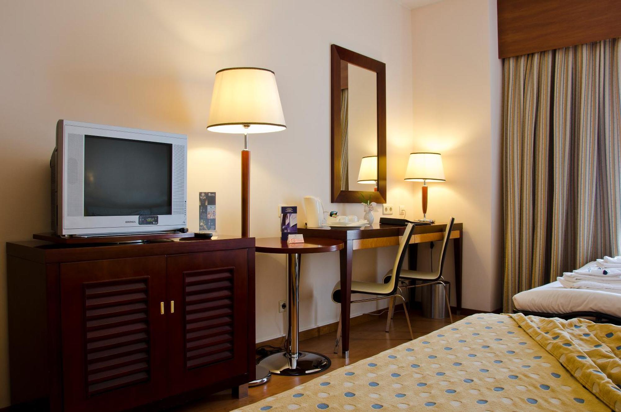 Vip Executive Santa Iria Hotel Santa Iria de Azoia Exterior photo